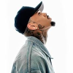 Chris Brown - Hmmm (feat. Davido)